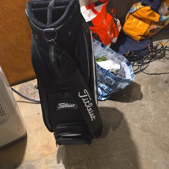 Titleist Black and White Golf Cart/Stand Bag Never USED - Picture 5 of 8